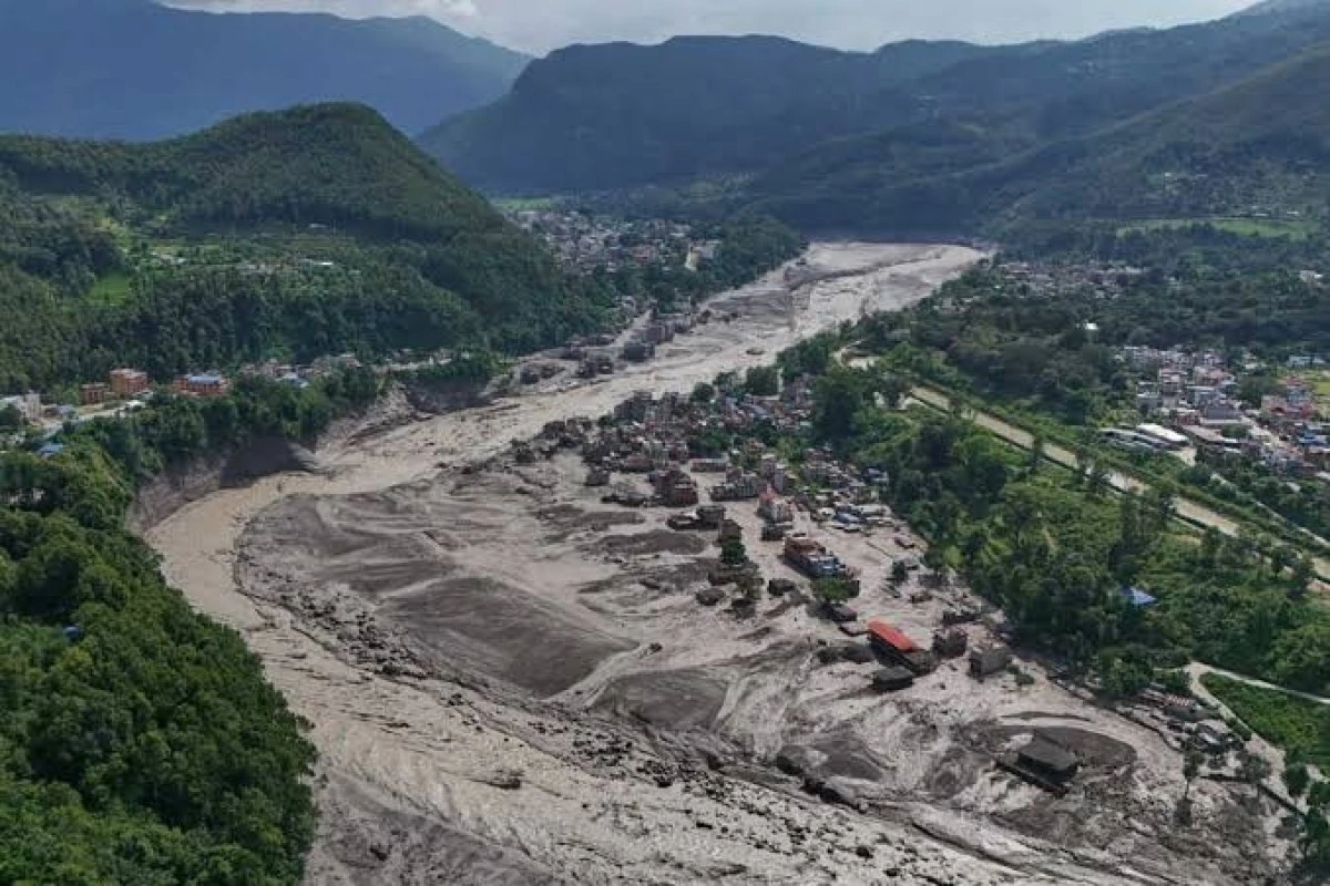 Nepal-Çin sərhədində daşqınlarda ölənlərin sayı 1000-i ötüb