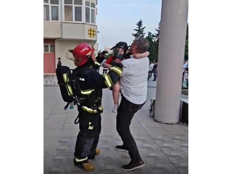 Bakıda obyektdə yanğın söndürülüb, xəsarət alan olmayıb - YENİLƏNİB-1 - FOTO - VİDEO