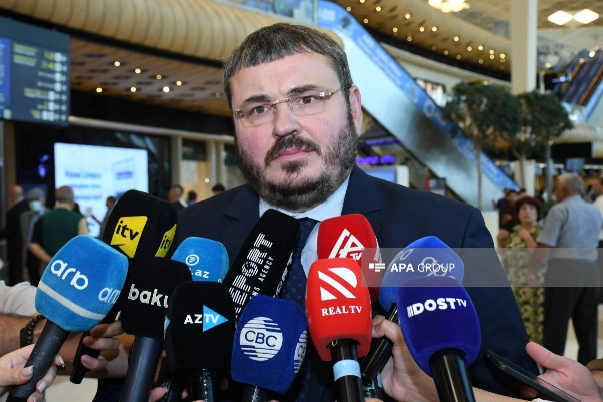 Səfir: Ukraynanın cəbhə xəttindəki bölgələrdən bir qrup uşaq Azərbaycana gətirilib
