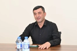 Emin Əmrullayev Xankəndidə vətəndaşları qəbul edib