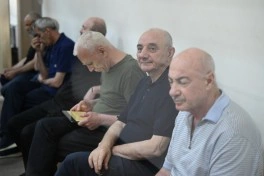 Arayik Harutyunyan və digərlərinin apellyasiya məhkəməsi prokurorların çıxışları ilə davam etdirilib