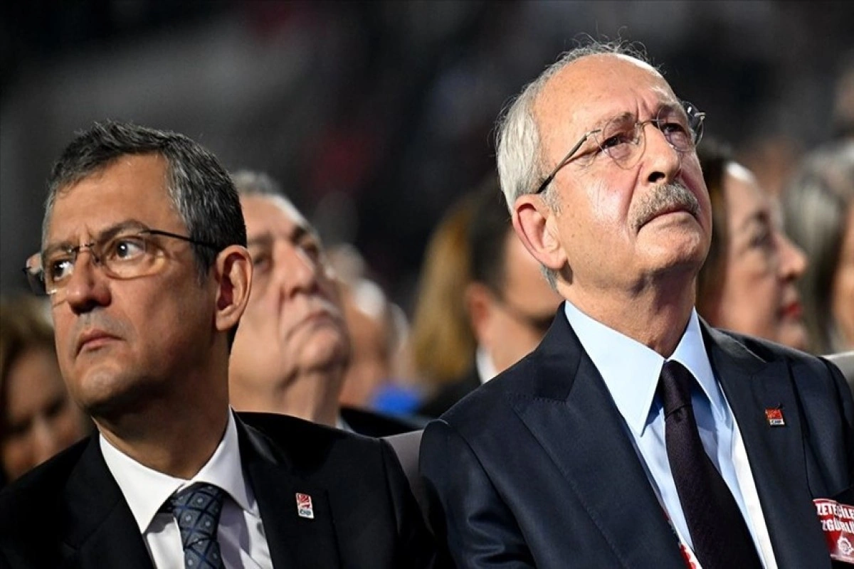 Özgür Özel vəzifəsindən kənarlaşdırılıb, Kamal Kılıçdaroğlu CHP sədri postuna bərpa edilib