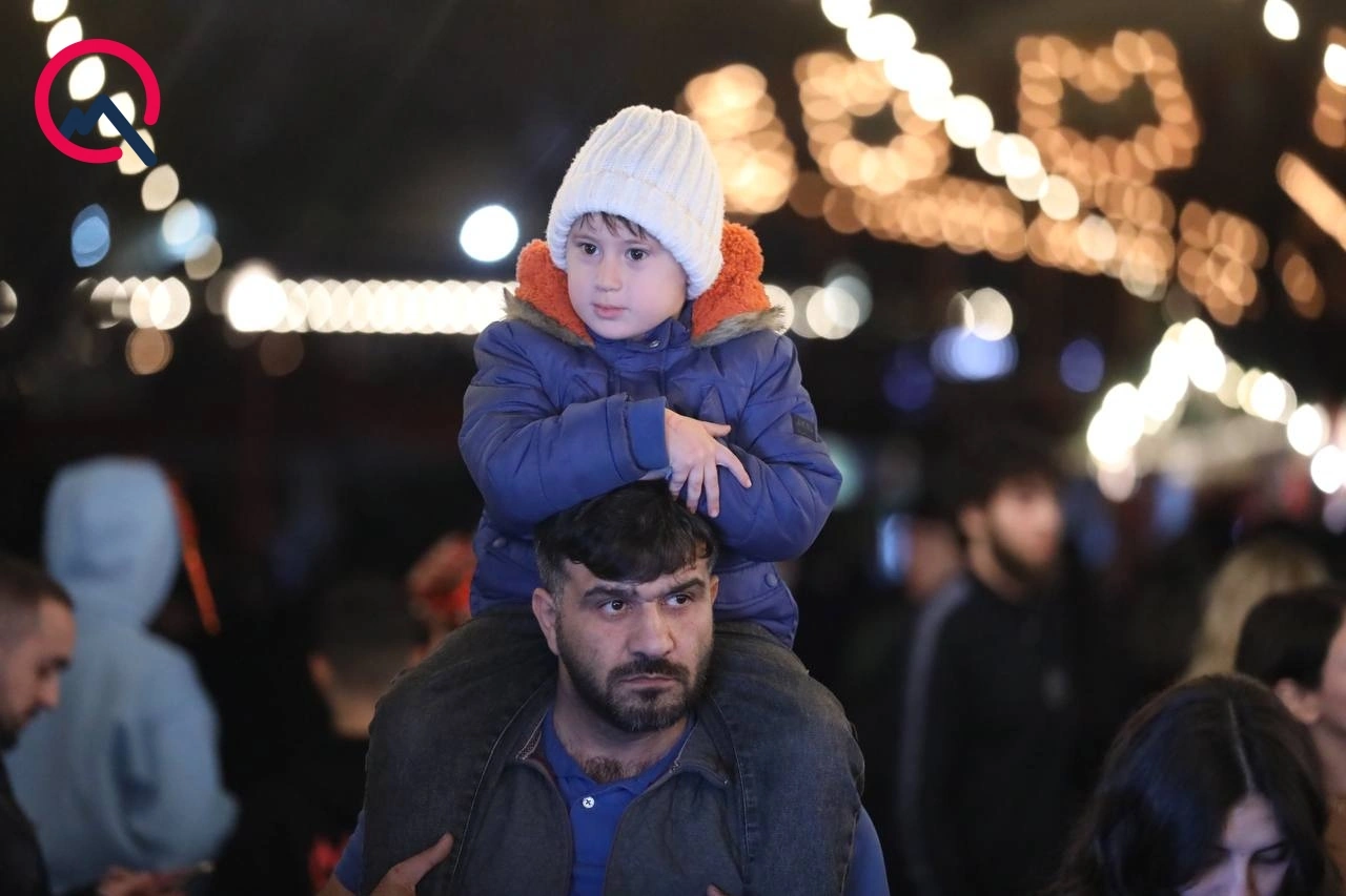 Bakıda axşam yarmarkası...  - Fotolar