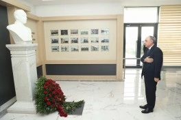 Baş prokuror Səbail rayonunda vətəndaşları qəbul edib