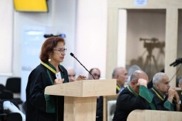 Arayik Harutyunyan və digərlərinin şikayətləri üzrə apellyasiya məhkəməsində hakimlər kollegiyası müşavirəyə gedib