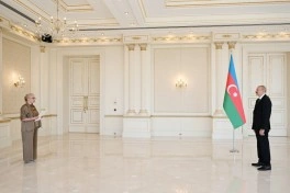 Prezident İlham Əliyev İsveçin Azərbaycana yeni təyin olunmuş səfirini qəbul edib
