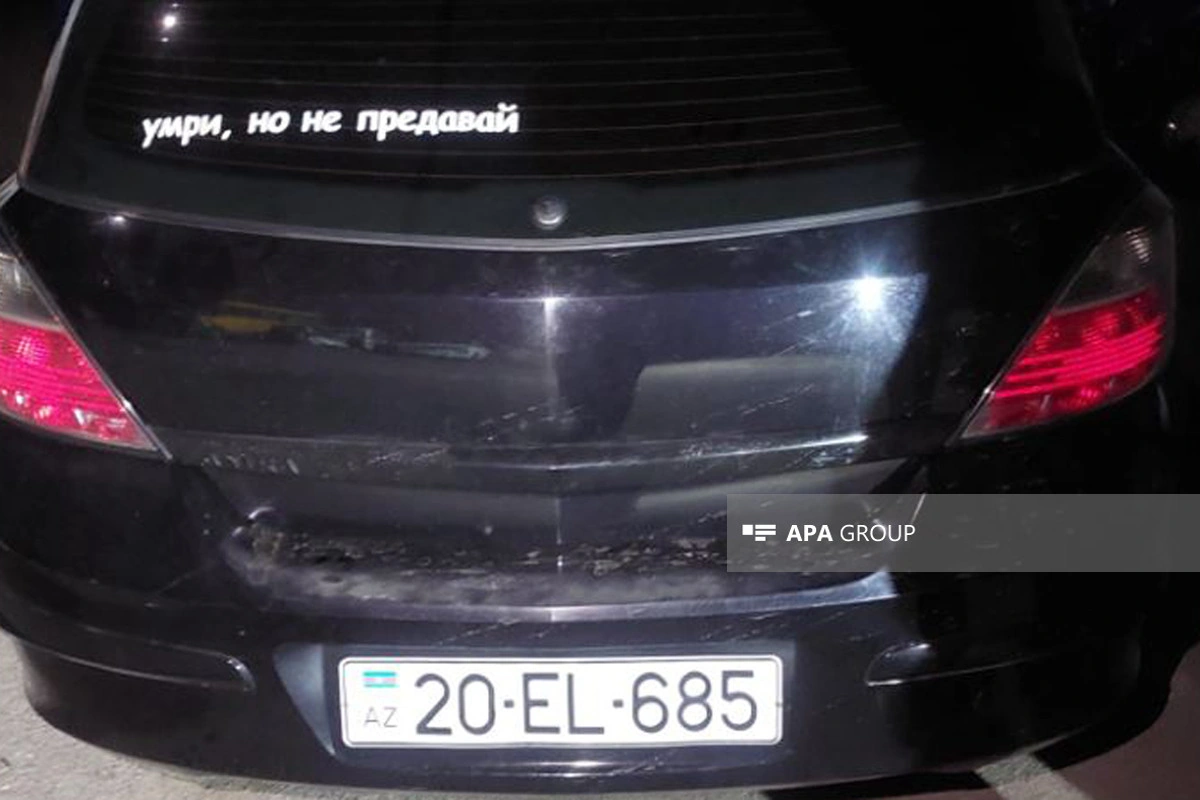 Göygöldə minik maşını aşıb, xəsarət alanlar var - FOTO