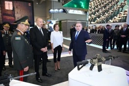 Prezident İlham Əliyev “ADEX 2026” və “Securex Caspian” sərgiləri ilə tanış olub - YENİLƏNİB