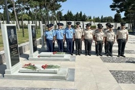 Azərbaycanın Milli Qəhrəmanlarının xatirəsi yad edilib - FOTOLENT