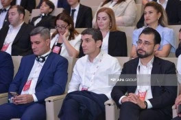 IV Şuşa Qlobal Media Forumu: Rəqəmsal platformalarda təhlükəsiz informasiya mühiti ilə bağlı sessiya keçirilib - FOTO