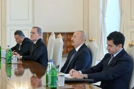 Azərbaycan Prezidenti Bəhreynin xarici işlər nazirini qəbul edib