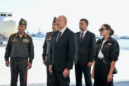 Prezident İlham Əliyev Hərbi Dəniz Qüvvələrində olub - FOTO - VİDEO