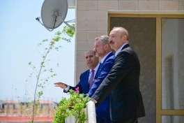 Azərbaycan və Slovakiya prezidentləri Ağdamın Baş Qərvənd kəndində görülən işlərlə tanış olublar, məktəbin təməli qoyulub - FOTO