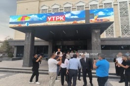 Azərbaycanlı jurnalistlər Qırğızıstanın aparıcı dövlət media korporasiyasının işi ilə tanış olublar - FOTO