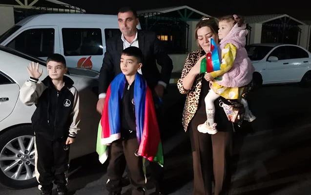 Onlar da evlərinə qayıdır...