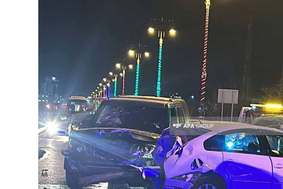 Sumqayıtda zəncirvarı qəza olub, xəsarət alanlar var - FOTO
