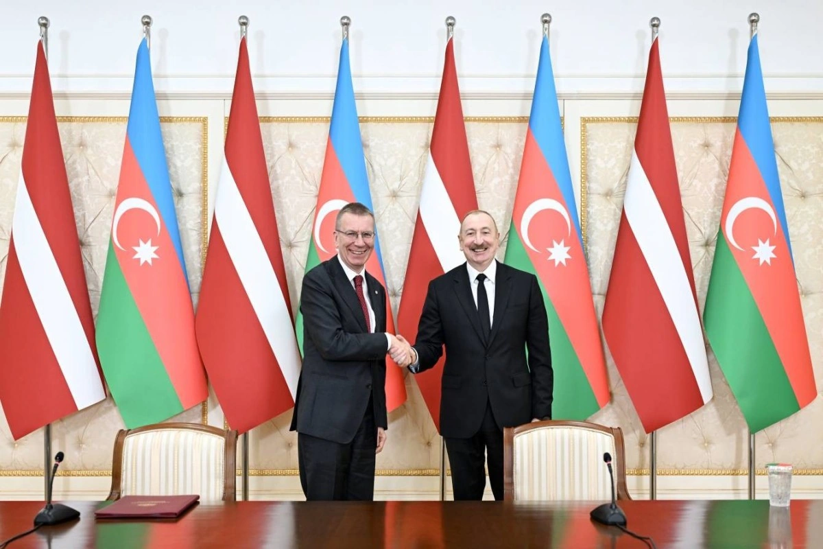 Edqars Rinkeviçs Prezident İlham Əliyevi Latviyaya rəsmi səfərə dəvət edib