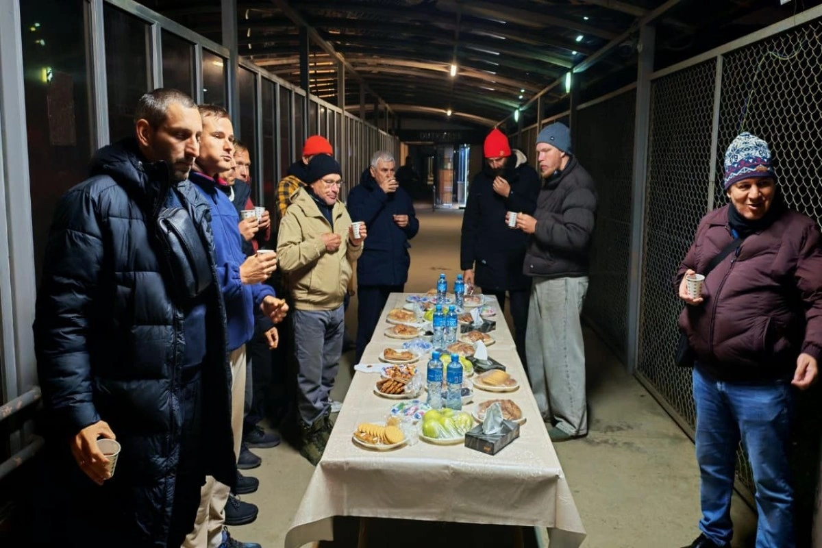 İrandan Azərbaycan sərhədi ilə indiyədək 1317 nəfər təxliyə edilib - FOTO