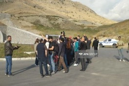 Beynəlxalq səyyahlar Horadiz-Ağbənd avtomobil yolunda görülmüş işlərlə tanış olublar - FOTO