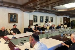 Dini konfessiya rəhbərləri Aşura günü ilə bağlı qanvermə aksiyasında iştirak edib - FOTO