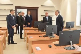 Emin Əmrullayev İsmayıllı Dövlət Peşə Təhsil Mərkəzinin Qobustan korpusunda olub