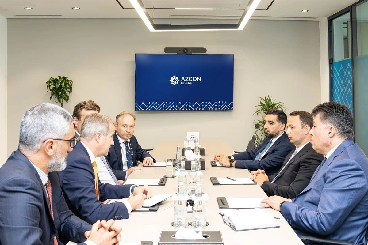 AZCON Holding-in icraçı direktoru Niderland şirkətinin səhmdarı ilə görüşüb