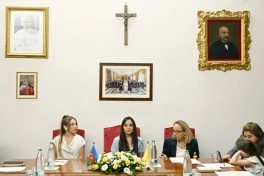 Romada Leyla Əliyeva ilə Müqəddəs Arxeologiya üzrə Pontifik Komissiyanın katibinin görüşü olub - FOTO