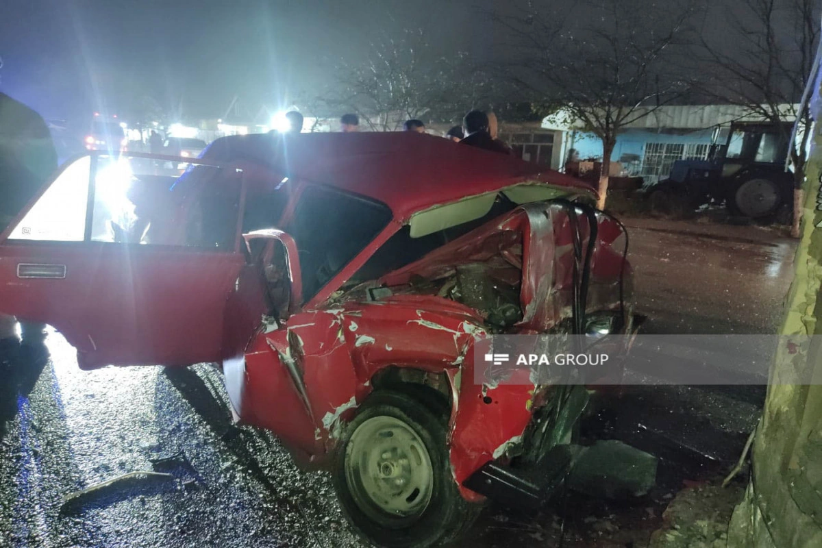 Beyləqanda yol qəzası zamanı sürücü ölüb - FOTO