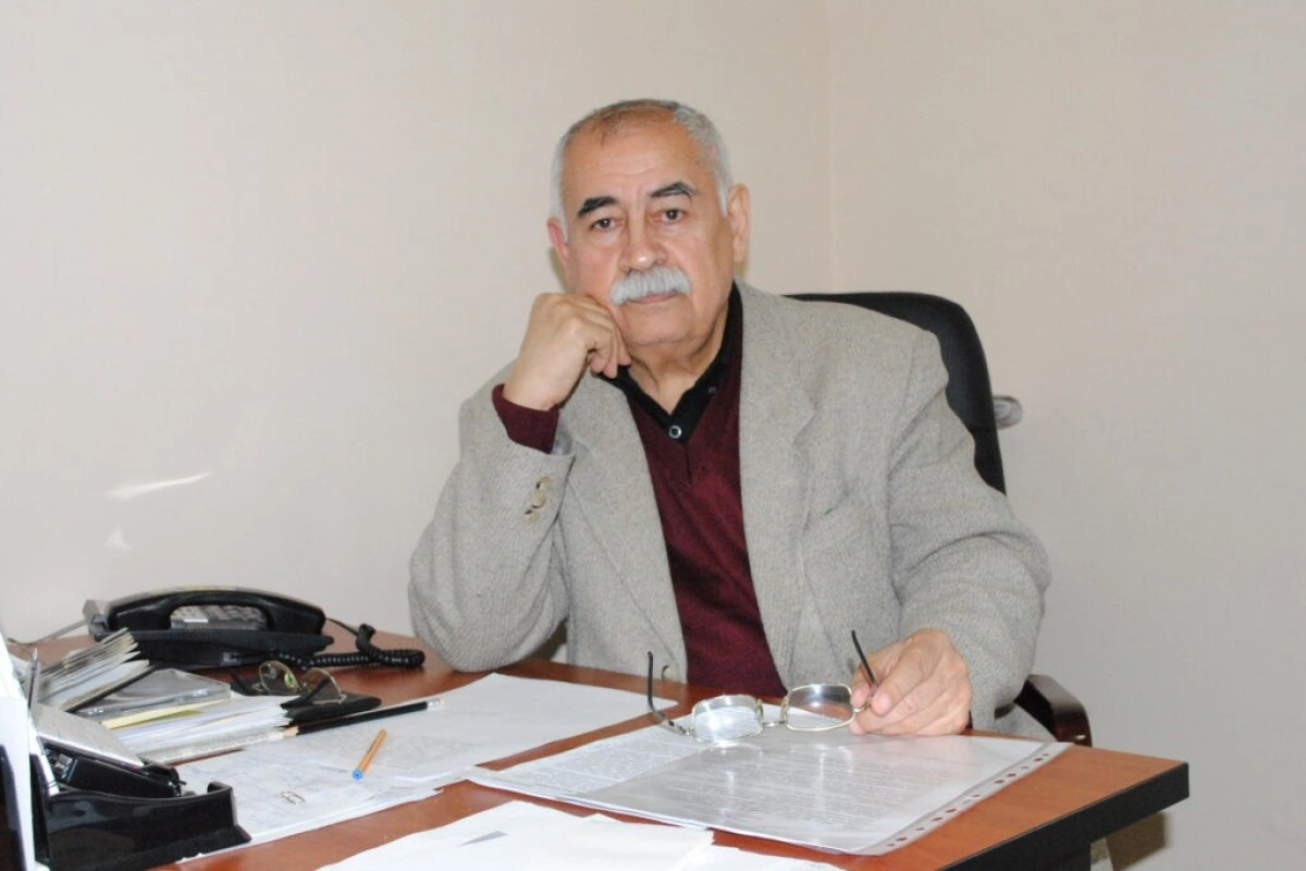 Aydın Kazımzadə: Məktəblərdə vahid məktəbli formasının tətbiqi tarixən mövcud olub