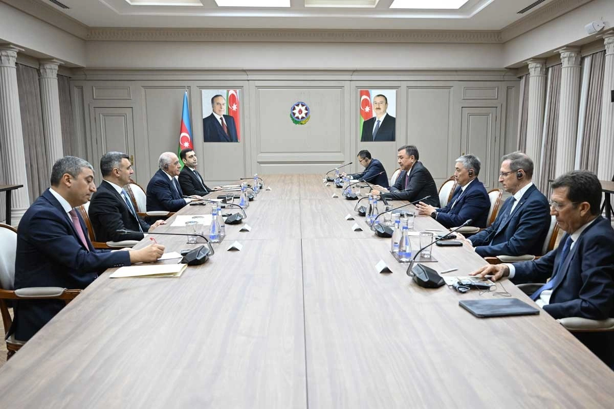 Əli Əsədov TDT-yə üzv ölkələrin mərkəzi bankları Şurasının iclasının iştirakçıları ilə görüşüb
