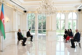 Prezident Böyük Britaniyanın yeni səfirinin etimadnaməsini qəbul edib