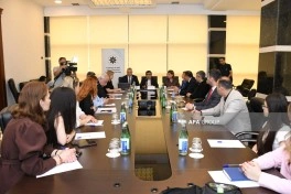 Uşaqların rəqəmsal təhlükəsizliyi və zərərli asılılıqlardan qorunması müzakirə olunub