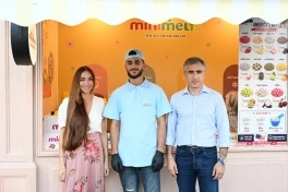Leyla Əliyeva və Arzu Əliyeva “CandyFest” yay festivalını ziyarət edib və “Sehrli mirvari” su sirki şousunu izləyiblər - FOTO