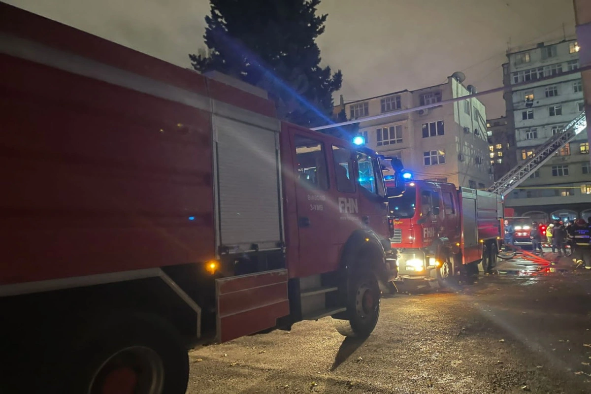 Bakıda ticarət obyektindəki yanğın tam söndürülüb - YENİLƏNİB-2 - FOTO
