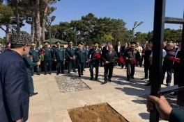 General-mayor İsgəndər Allahverdiyev Hərbi Memorial Məzarlıqda dəfn edilib - FOTO - YENİLƏNİB