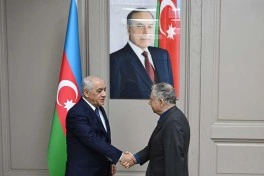 Əli Əsədov BMT Baş katibinin xüsusi elçisi ilə görüşüb, yol təhlükəsizliyi müzakirə olunub