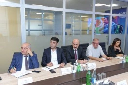 Şirvan suvarma kanalının yenidən qurulması üzrə işlər müzakirə edilib