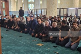 Naxçıvanda Qurban bayramı münasibətilə bayram namazı qılınıb