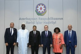 Ceyhun Bayramov Pan-Afrika Parlamentinin prezidenti ilə görüşüb