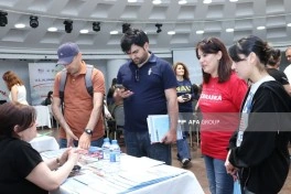 Bakıda ABŞ məzunları sərgisi təşkil edilib - FOTO