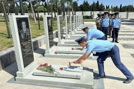 Azərbaycanın Milli Qəhrəmanlarının xatirəsi yad edilib - FOTOLENT