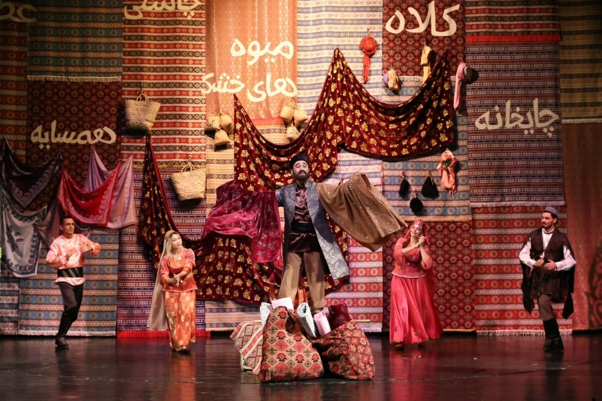 Gənc Tamaşaçılar Teatrında “Hacı Qara” tamaşasının premyerası keçirilib - FOTO