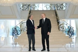 Prezident İlham Əliyev Fərhad Xəlilova “İstiqlal” ordenini təqdim edib