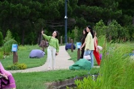 Leyla Əliyeva və Alona Əliyeva Xeyirxahlıq Festivalında iştirak ediblər