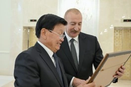 Prezident İlham Əliyevin adından Laos Prezidentinin şərəfinə rəsmi nahar verilib