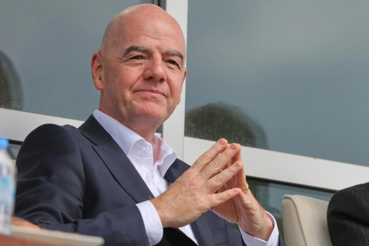 KİV: UEFA İnfantinonun yerinə FIFA prezidentliyinə namizədlər axtarır