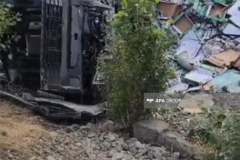 Qusarda yük maşını aşıb, ölən var - FOTO