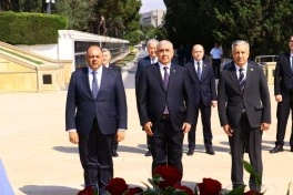Azərbaycan və Özbəkistan Baş prokurorluqları arasında əməkdaşlıq proqramı imzalanıb