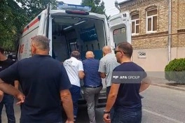 Qubada iki minik avtomobili toqquşub, 5 nəfər xəsarət alıb - YENİLƏNİB
