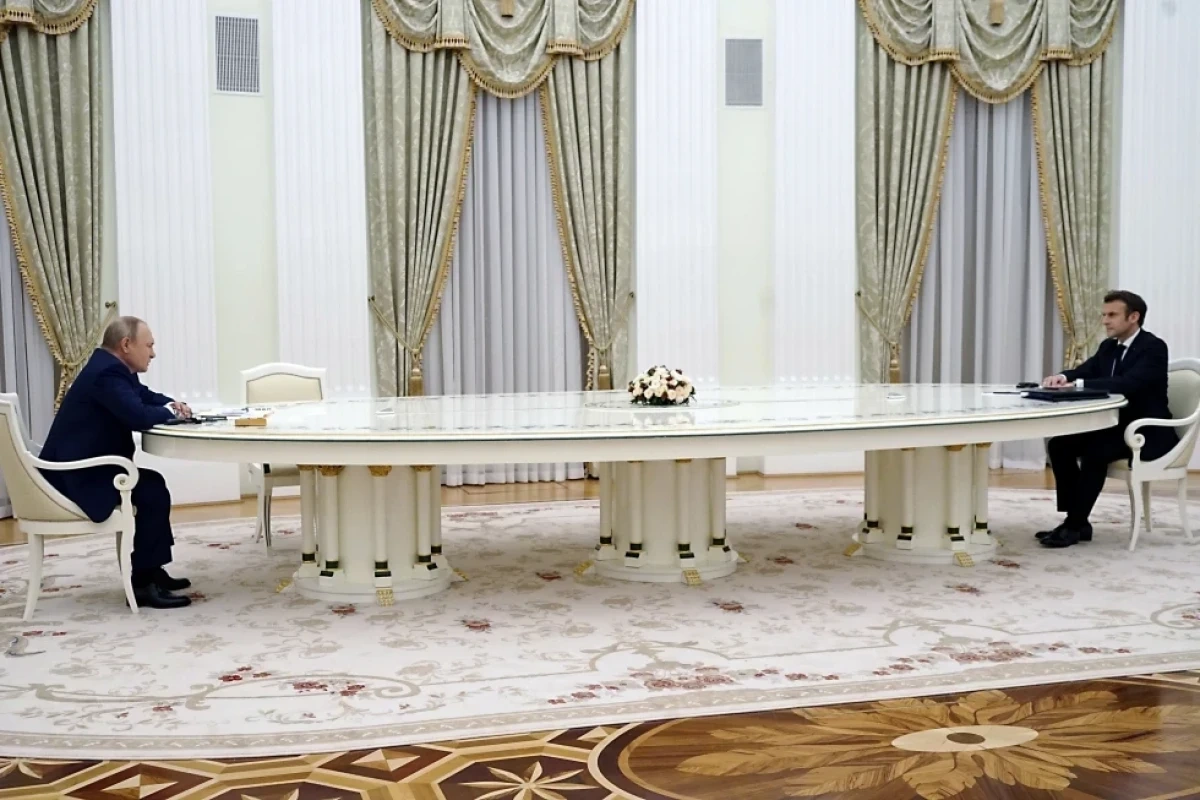 Kreml: Putin və Makron arasında təmaslarla bağlı heç bir konkretlik yoxdur